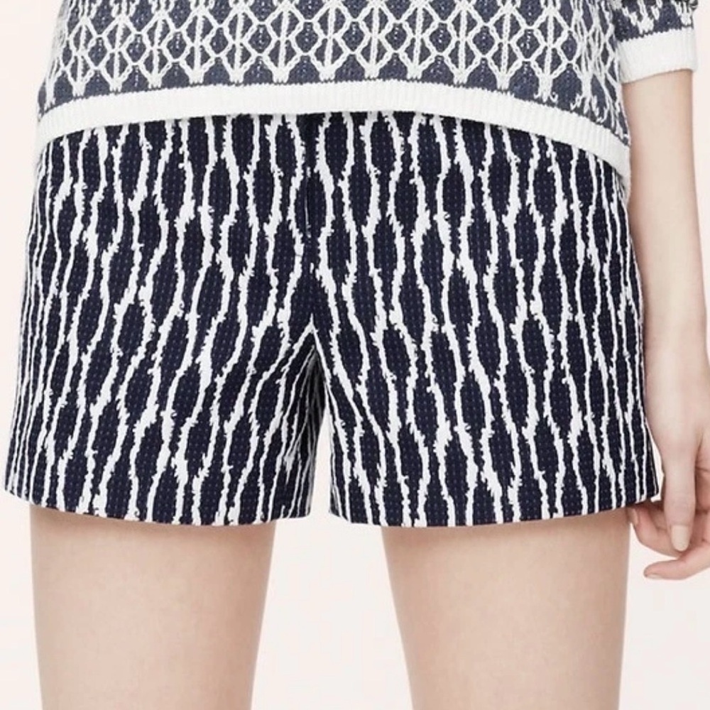 LOFT Navy Blue & White Pattern Shorts Dressy Summer Vacation Nautical Patriotic